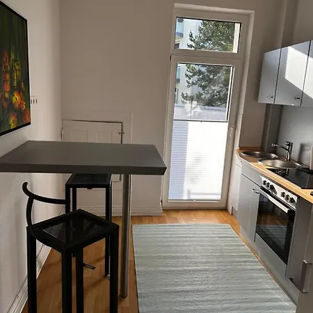 Grosszuegige 3-zimmer Altbauwohnung 公寓