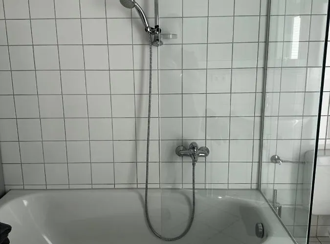 Grosszuegige 3-zimmer Altbauwohnung Appartamento